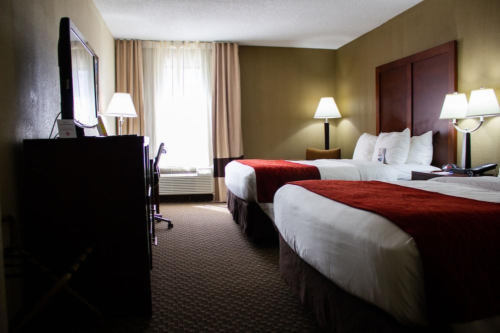 Hotel Clarion Pointe Research Triangle Park Durham Exterior foto