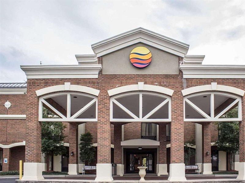 Hotel Clarion Pointe Research Triangle Park Durham Exterior foto