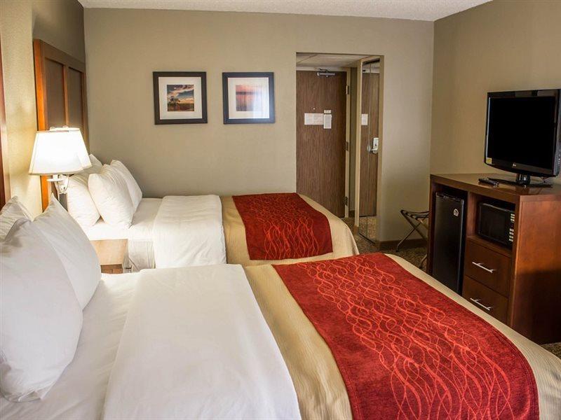Hotel Clarion Pointe Research Triangle Park Durham Exterior foto