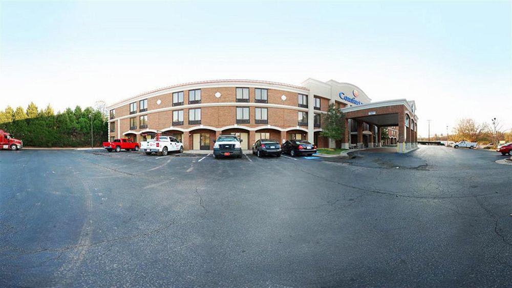 Hotel Clarion Pointe Research Triangle Park Durham Exterior foto